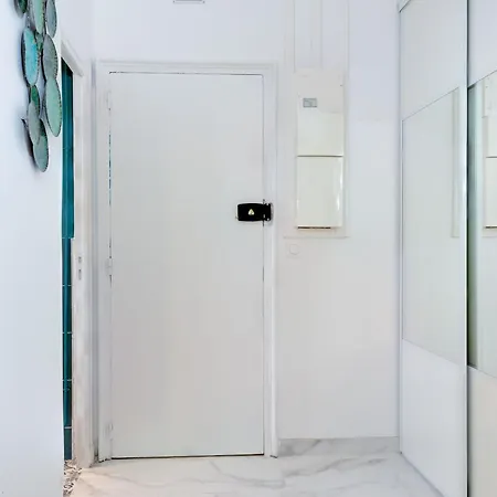 Fourside Deluxe In Apartment