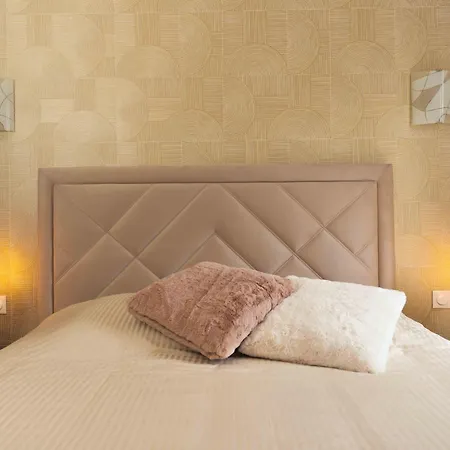 Fourside Deluxe In Apartment Le Bourget